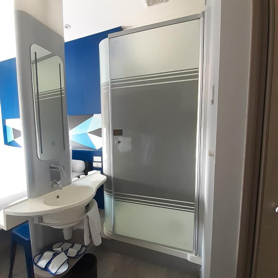 Md 7 Hotel Cirebon Εξωτερικό φωτογραφία