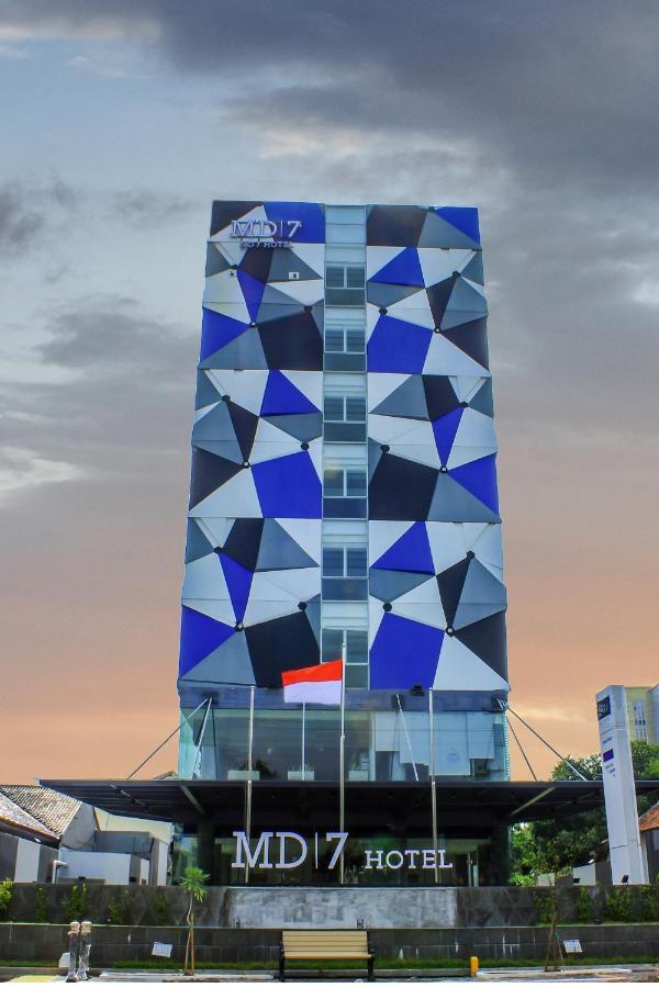 Md 7 Hotel Cirebon Εξωτερικό φωτογραφία